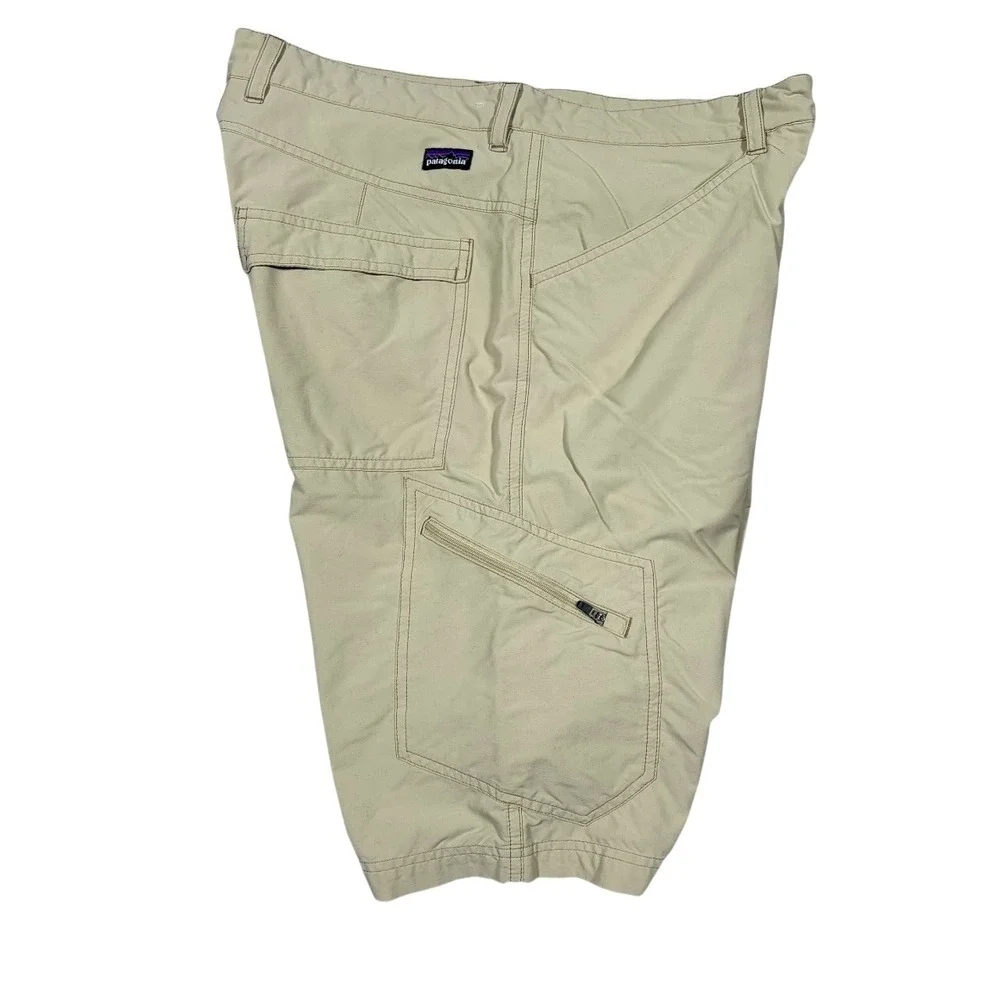 Patagonia Rock Craft Shorts Mens 32x12 Lightweight Performance Stretch Outdoor - Picture 1 of 13